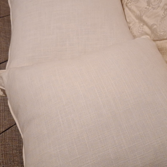 2 Celerie by Celerie Kemble pillows - Picture 5 of 11